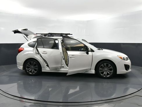 Used 2013 Subaru Impreza 2.0i Sport Premium image 37