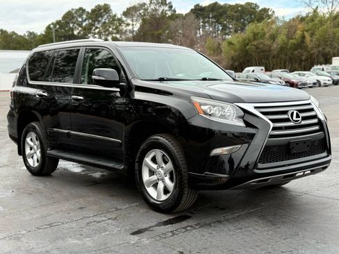 Used 2015 Lexus GX 460 w/ Navigation Package image 3