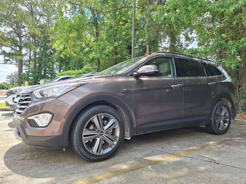 Used 2015 Hyundai Santa Fe GLS w/ Option Group 03 FWD image 1