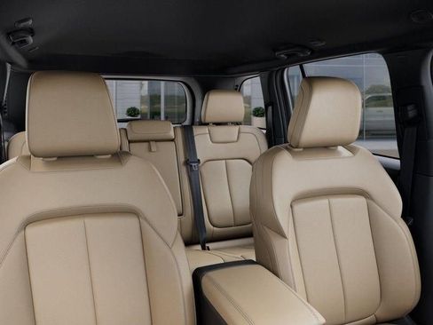 New 2025 Jeep Grand Cherokee Limited w/ Black Appearance Package image 26