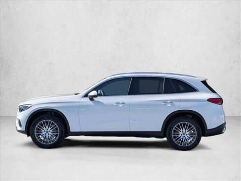 Used 2026 Mercedes-Benz GLC 300 image 9