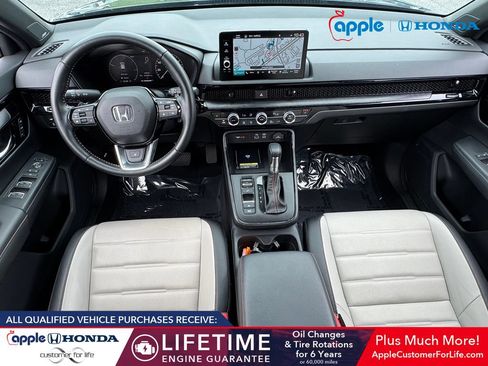 Used 2025 Honda CR-V Sport Touring image 17