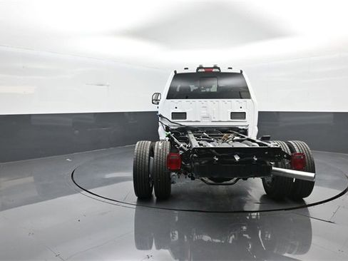 New 2026 Ford F450 XL w/ XL Chrome Package image 6
