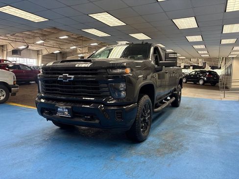New 2026 Chevrolet Silverado 2500 Custom w/ Custom Value Package AWD/4WD image 10