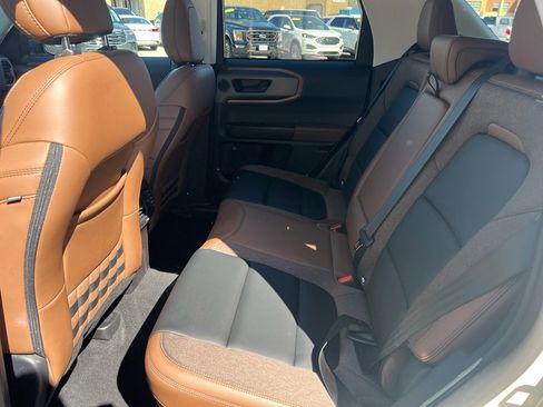 Used 2025 Ford Bronco Sport Outer Banks w/ Outer Banks Tech Package+ AWD/4WD image 9