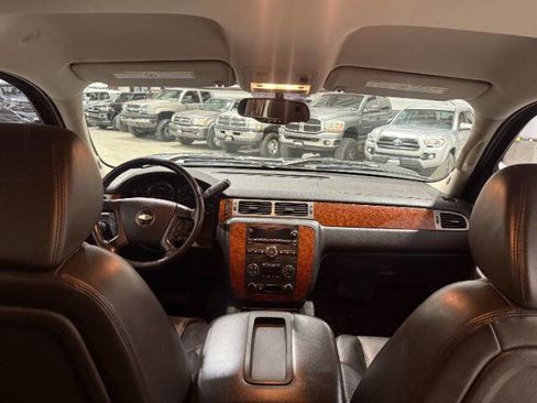 Used 2008 Chevrolet Silverado 2500 LTZ w/ Suspension Package, Off-Road image 17