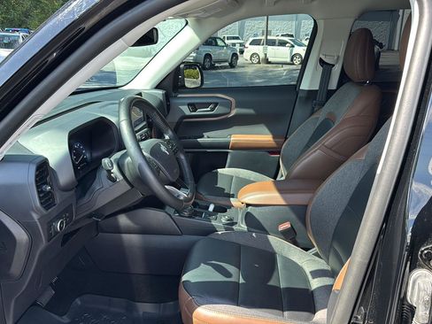 Used 2023 Ford Bronco Sport Outer Banks w/ Tech Package image 14