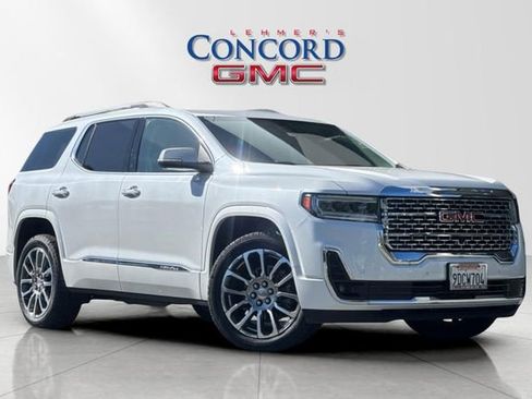 Used 2023 GMC Acadia Denali w/ Denali Technology Package AWD/4WD image 2