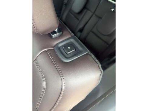 New 2026 Ford Explorer Platinum image 24
