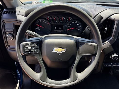 Used 2022 Chevrolet Silverado 1500 Custom RWD image 18