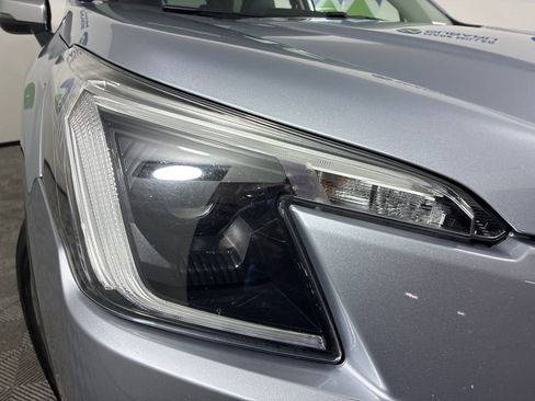 Used 2022 Subaru Forester Touring AWD/4WD image 2