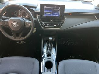 Used 2022 Toyota Corolla LE FWD video 4