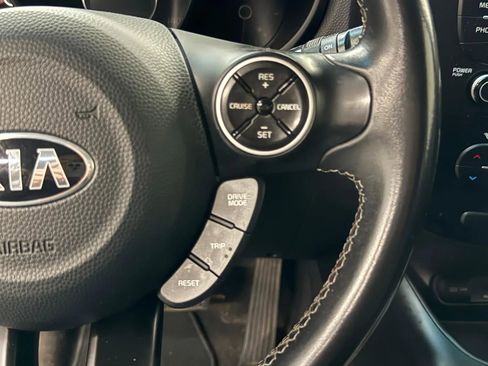 Used 2017 Kia Soul + w/ Designer's Package image 19