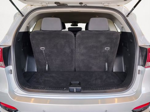 Used 2019 Kia Sorento S FWD image 15