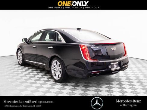 Used 2019 Cadillac XTS Luxury image 3