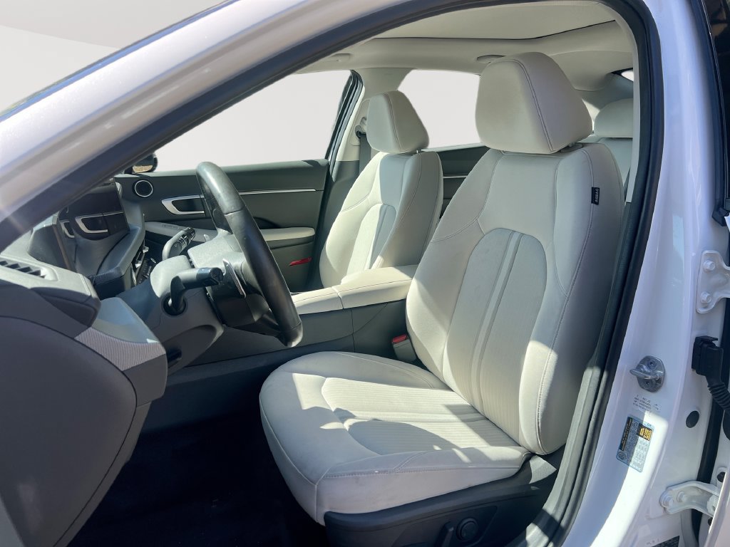 Used 2024 Hyundai Sonata SEL w/ Convenience Package FWD image 13