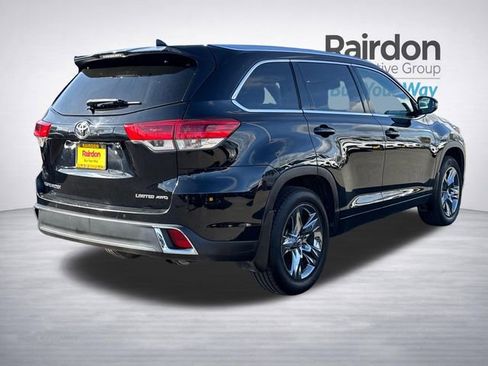 Used 2018 Toyota Highlander Limited Platinum image 8