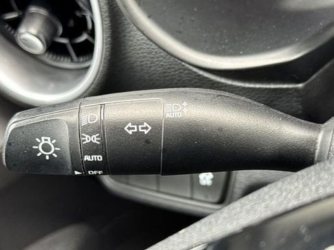 Used 2023 Kia Forte LXS w/ LXS Technology Package FWD image 36