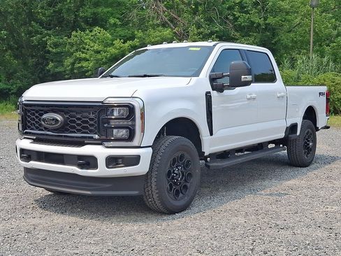 New 2026 Ford F350 Lariat w/ Black Appearance Package AWD/4WD image 3