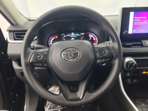 Used 2025 Toyota RAV4 XLE image 28