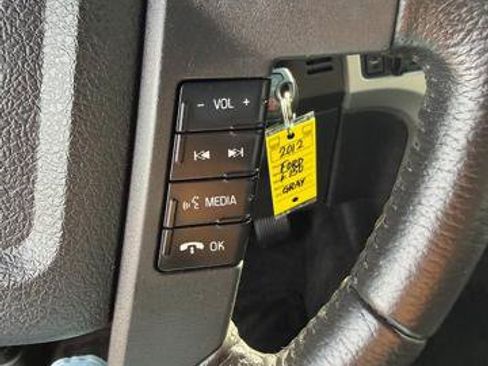 Used 2012 Ford F150 XLT w/ XLT Chrome Pkg AWD/4WD image 15