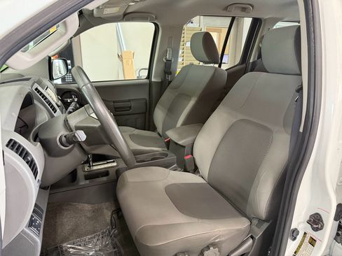 Used 2015 Nissan Xterra S RWD image 10