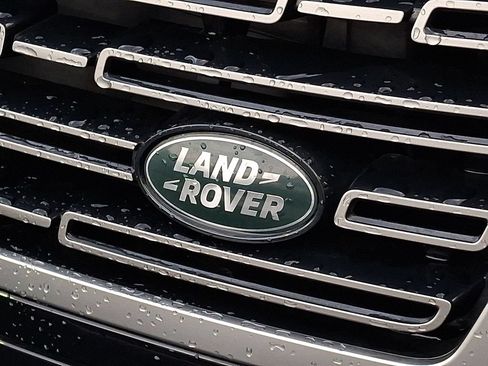 Used 2025 Land Rover Range Rover SE AWD/4WD image 29