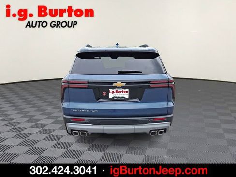 Used 2026 Chevrolet Traverse LT AWD/4WD image 5