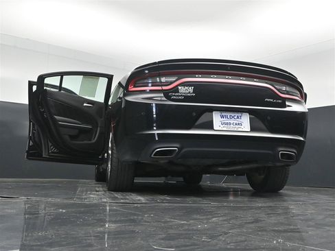 Used 2016 Dodge Charger SXT w/ AWD Plus Group image 40