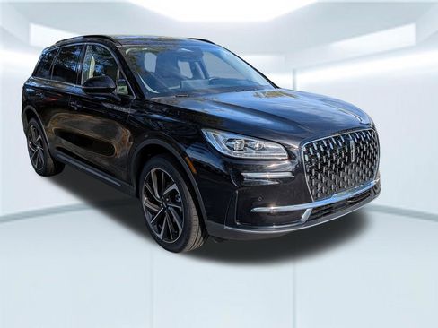 New 2026 Lincoln Corsair Reserve FWD image 4