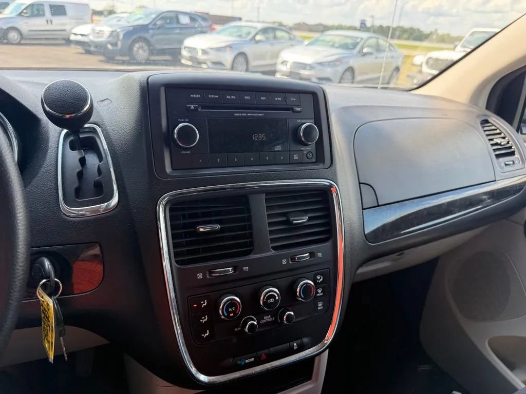 Used 2014 Dodge Grand Caravan SE w/ Quick Order Package 29E SE FWD image 15