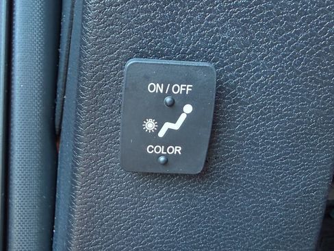 Used 2021 Nissan Kicks SV w/ Interior Electronics Package image 15