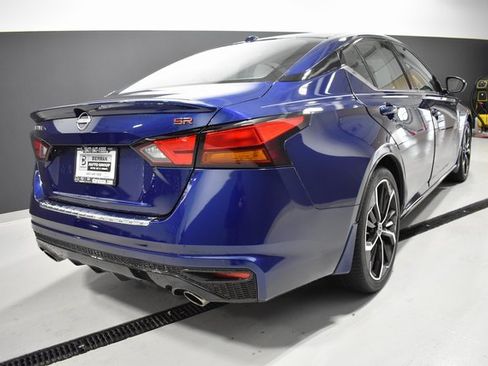 Certified 2023 Nissan Altima 2.5 SR image 8