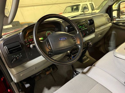 Used 2005 Ford F250 XLT AWD/4WD image 41