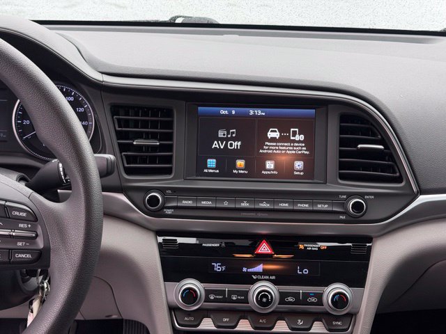 Used 2020 Hyundai Elantra SEL FWD image 14