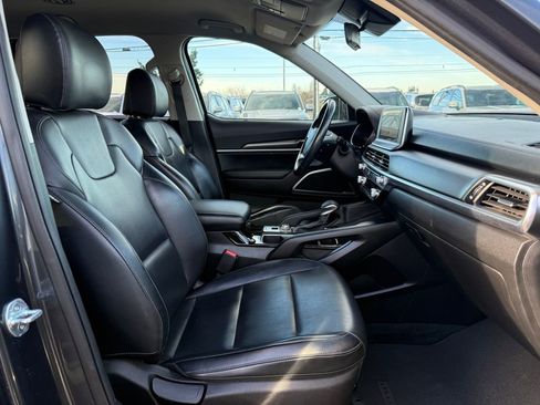Certified 2022 Kia Telluride LX image 11