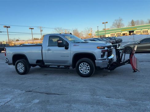 Used 2022 Chevrolet Silverado 3500 LT w/ Convenience Package image 3