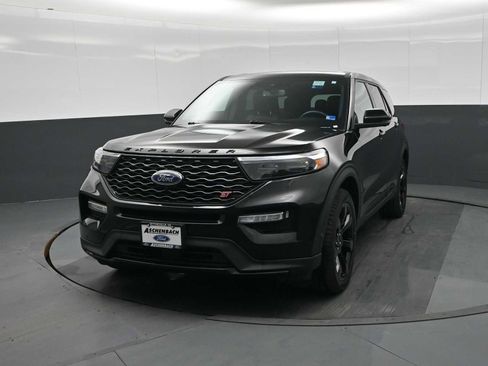 Used 2022 Ford Explorer ST w/ Equipment Group 401A image 5