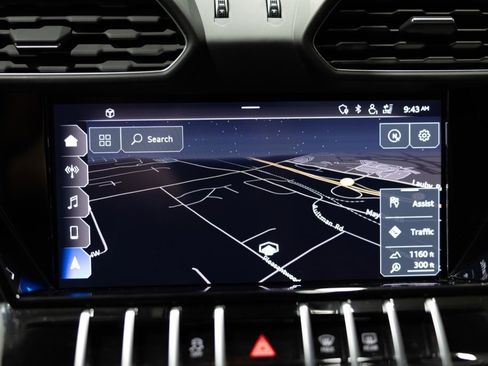 Used 2020 Lamborghini Urus image 39