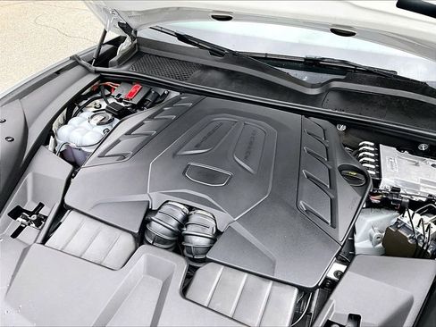 Certified 2024 Porsche Cayenne S AWD/4WD image 24
