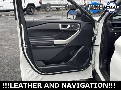 Used 2022 Ford Explorer XLT w/ Equipment Group 202A image 13