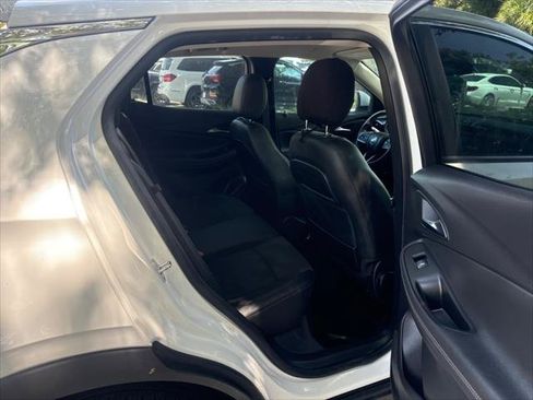 Used 2023 Buick Encore GX Preferred FWD image 21