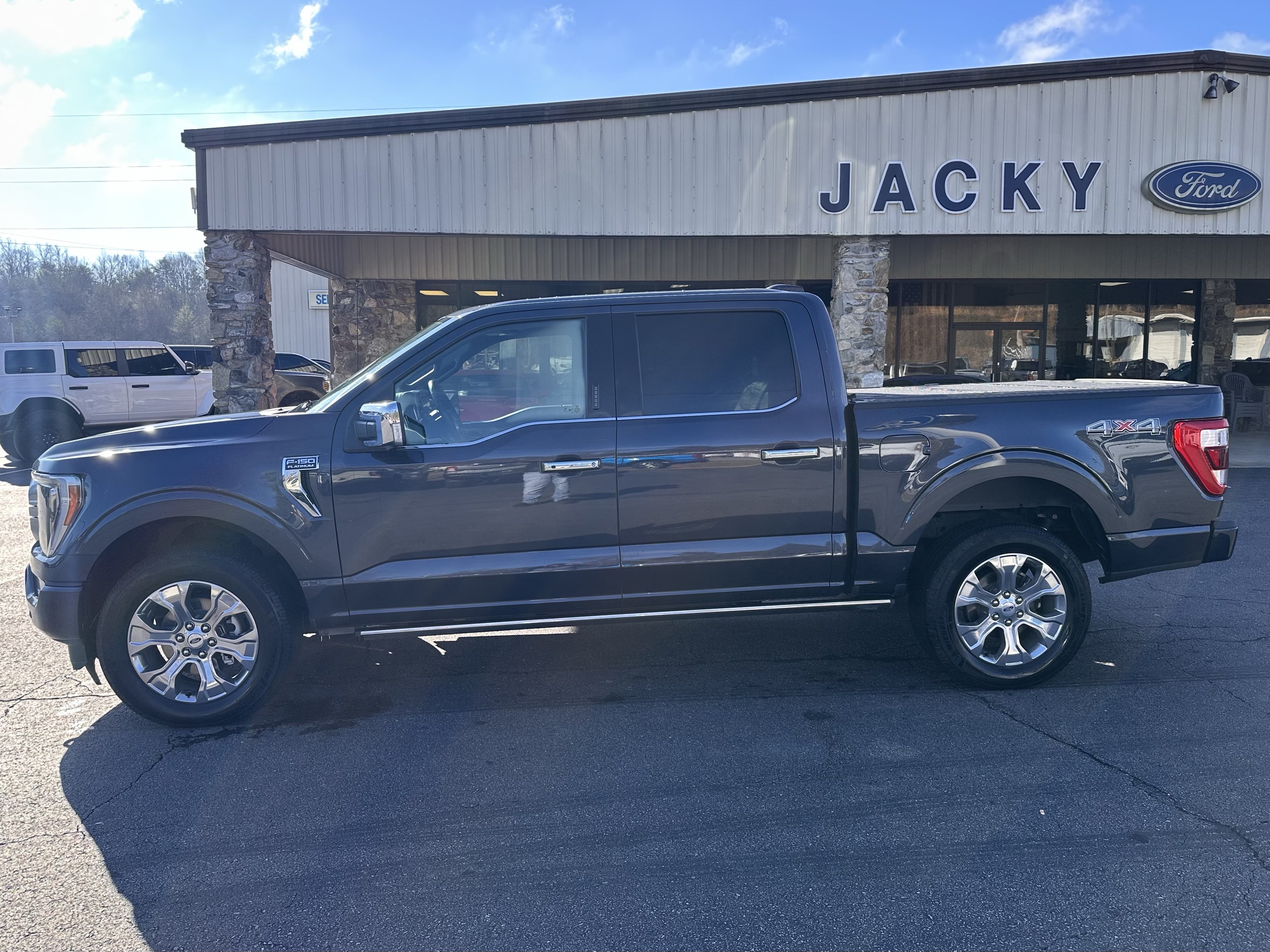 Certified 2022 Ford F150 Platinum w/ Trailer Tow Package AWD/4WD image 1