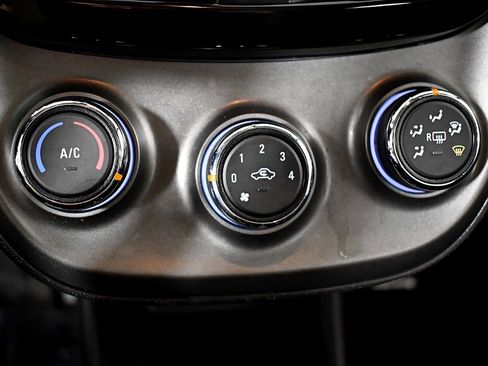 Used 2021 Chevrolet Spark LT image 28