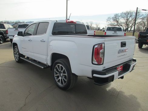 Certified 2021 GMC Canyon Denali image 7
