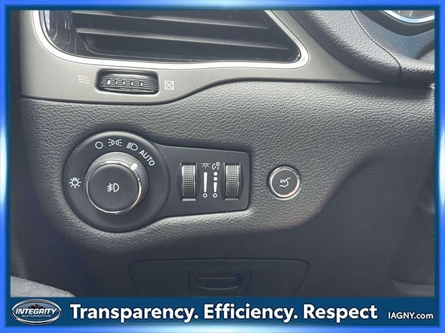 Used 2021 Jeep Cherokee Limited AWD/4WD image 21