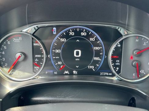 Used 2024 GMC Terrain Denali w/ Denali Premium Package AWD/4WD image 17