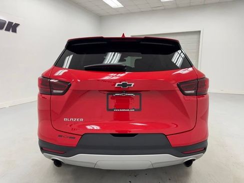 Used 2023 Chevrolet Blazer LT w/ Convenience Package FWD image 6