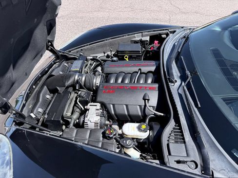 Used 2005 Chevrolet Corvette Coupe w/ Preferred Equipment Group RWD image 15