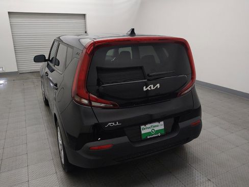 Used 2022 Kia Soul LX FWD image 6